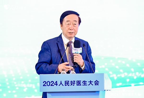 中華醫(yī)學(xué)會副會長、北京醫(yī)學(xué)會會長封國生